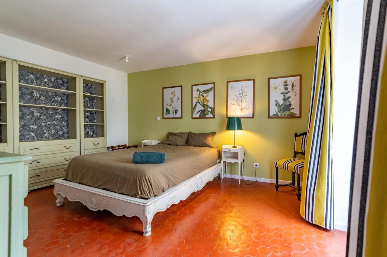 L'Envoutement Provencal Au Coeur De L'Ecusson - Une Nuit A Ним Экстерьер фото